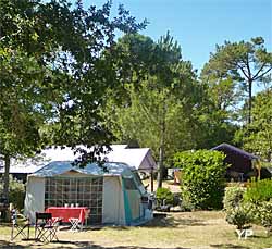 Camping Les Cotes de Saintonge Camping Flower (doc. Camping Les Cotes de Saintonge Camping Flower)