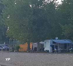 Camping Les Terres Rouges